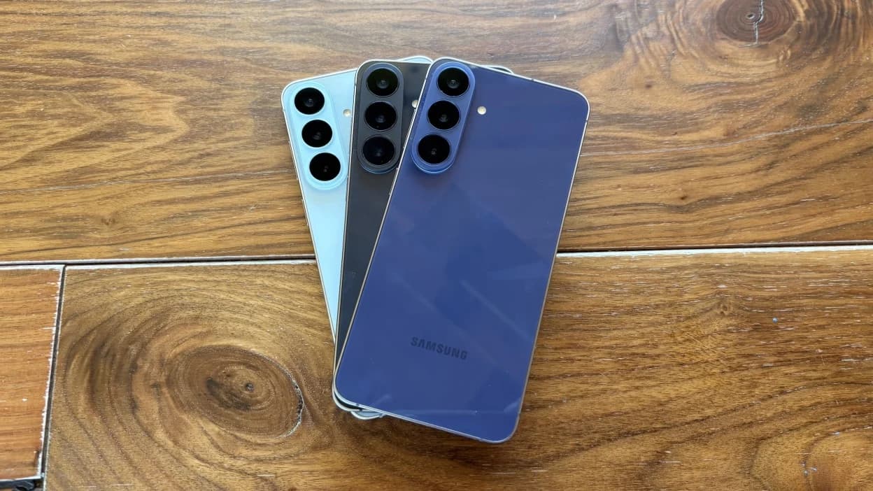 Samsung Galaxy S26 FE First Impressions: Familiar Design With a Few Changes